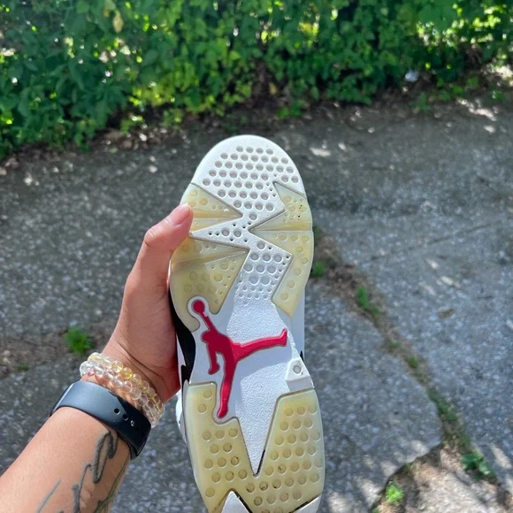 Carmine 6s - Picture 4 of 8